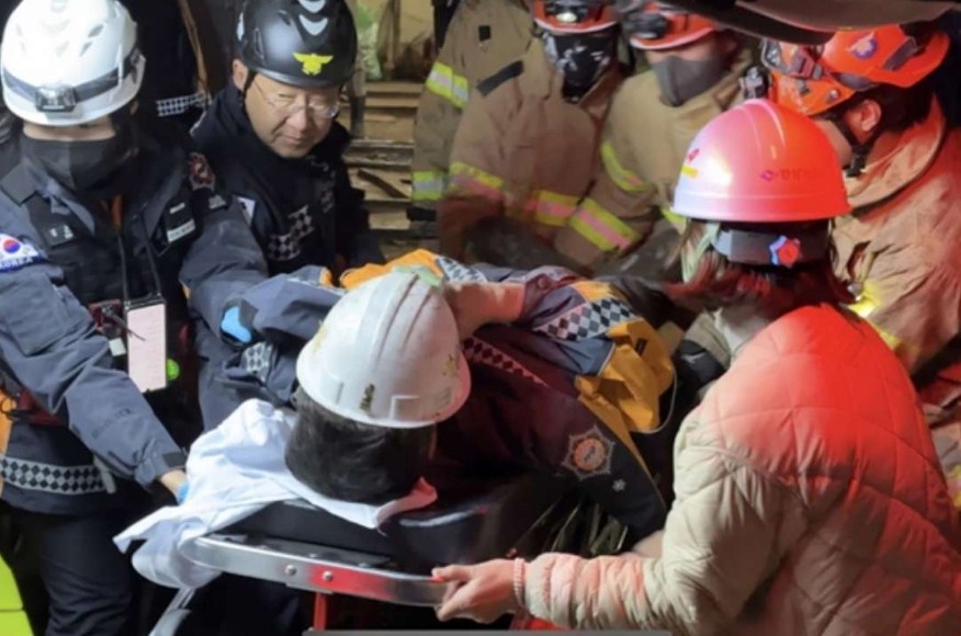 Worker survives 9 days in 620 feet tunnel by eating coffee powder