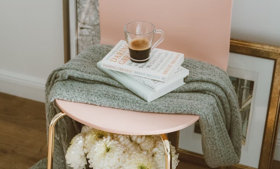 Embracing the Hygge Lifestyle: Finding Comfort and Coziness in Everyday Moments