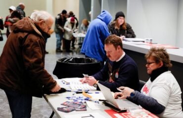 Iowa Republican caucus voting