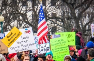 Utah teachers union protest at state capitol